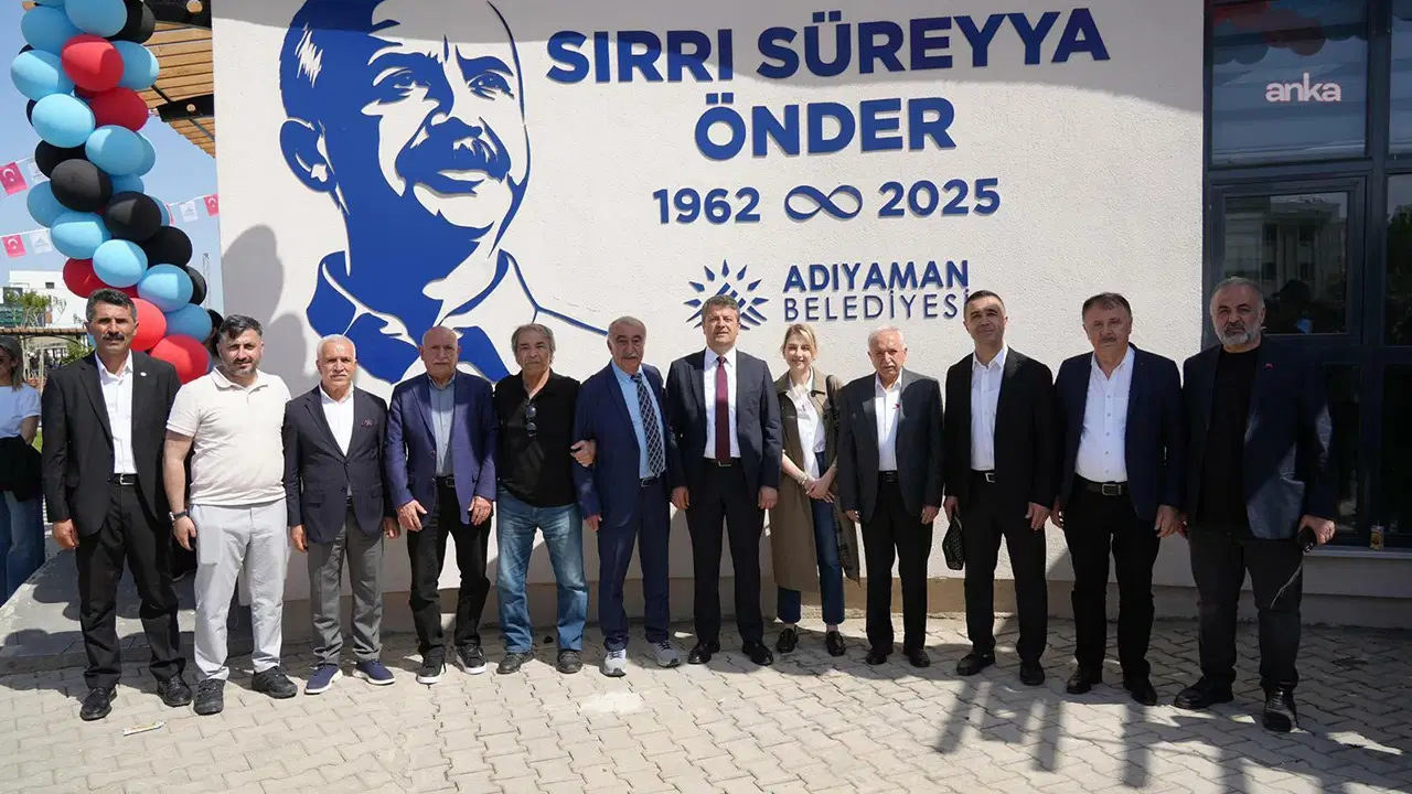 adiyamanda-sirri-sureyya-onder-parki-ve-okuma-salonu-acildi-kswEPibj.jpg