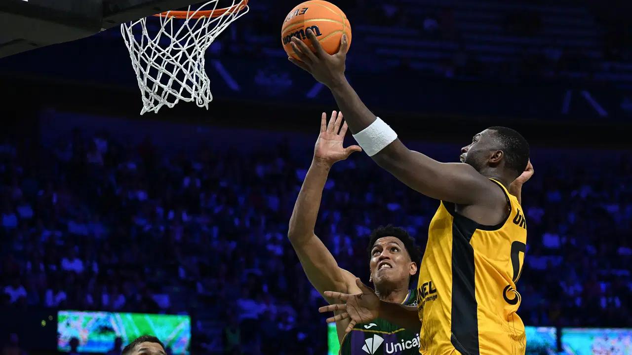 aek-basketbol-sampiyonlar-ligi-finalinde-rytas-vilniusun-rakibi-oldu-aSDxy9NP.jpg