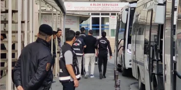 agac-ve-peyzaj-asye-operasyon-supheliler-saglik-kontrolune-getirildi-qs7WvaXz.webp