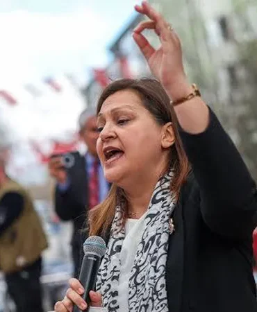 akpye-katilmasi-beklenen-afyonkarahisar-belediye-baskani-burcu-koksal-kesin-ihrac-talebiyle-disipline-sevk-edildi-jVmGGMix.webp