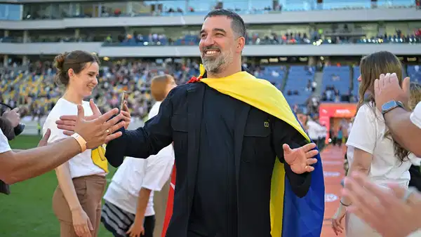 arda-turan-yeni-sezonda-calistiracagi-takimi-acikladi-sR2HAvYz.jpg