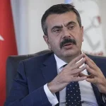 bakan-tekin-niye-elestiriyle-karsi-karsiya-kaldigimizi-anlamadik-is-dunyasiyla-is-birligini-devam-ettirecegiz-IuYCseA5.webp