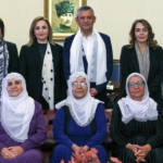 baris-anneleri-heyetinden-chp-lideri-ozgur-ozele-ziyaret-VK5EaQd3.jpg