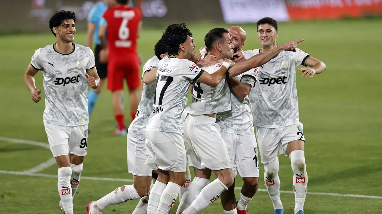 bodrum-fk-corum-fk-karsisinda-avantaji-tek-golle-kapti-m1fkiNSz.jpg