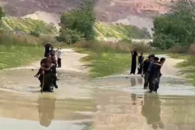 dere-kenarinda-mahsur-kalan-5-arkadasi-itfaiye-kurtardi-Hc9DbxNR.jpg