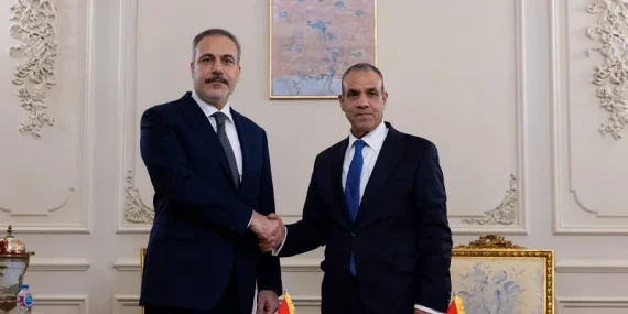 disisleri-bakani-fidan-misirli-mevkidasi-abdulati-ile-telefonda-gorustu-YkYd1t5p.webp
