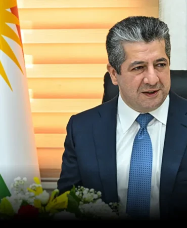 dolmabahce-sarayinda-dikkat-ceken-gorusme-erdogan-ikby-basbakani-barzaniyi-kabul-etti-gorusmeye-disisleri-milli-wVTUre5D.webp