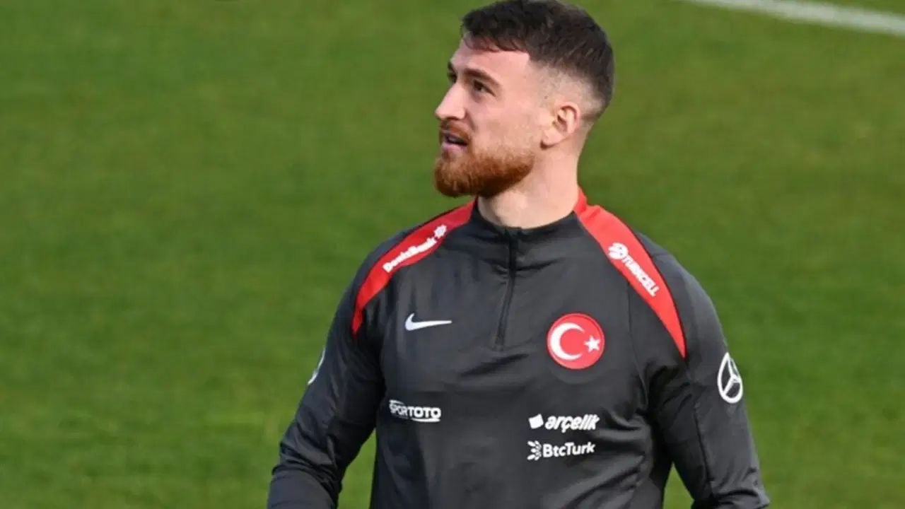 dortmundda-dikkat-ceken-salih-ozcan-paylasimi-yakisir-sekilde-bir-veda-I4lZ6mbi.jpg