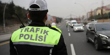 emniyet-saat-vererek-uyardi-istanbulda-bazi-yollar-trafige-kapatilacak-p3YTRfXV.webp