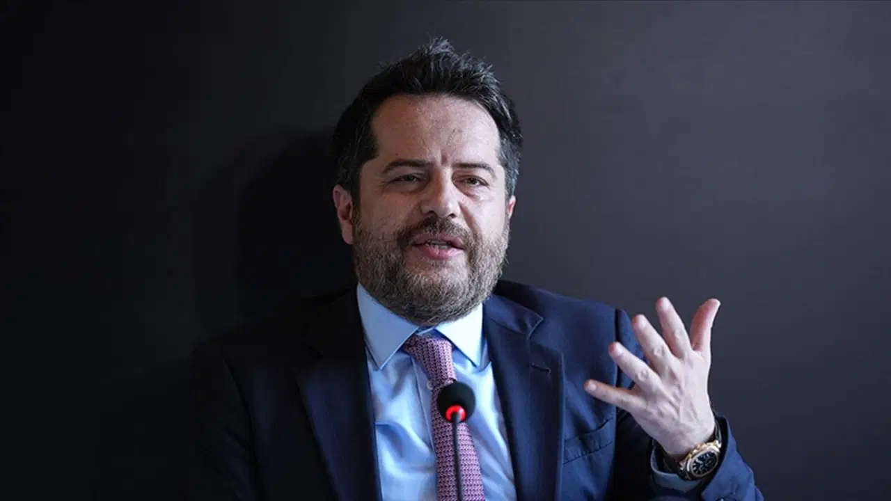 erden-timurdan-galatasaraya-mektup-her-sartta-yuzumuzu-gulduren-hrbre6av.jpg