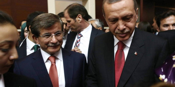 erdoganin-basdanismani-mustafa-akistan-ahmet-davutogluna-agir-sozler-sizinle-vakit-kaybedecek-durumda-degiliz-zhYhRM4H.jpg