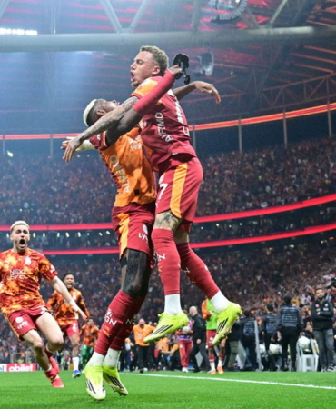 galatasaray-kac-kez-sampiyon-oldu-galatasaray-hangi-yillarda-sampiyonluk-kazandi-a8vYFrVy.jpg