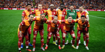 galatasarayda-4-futbolcu-bir-ilki-yasadi-mE6vyt5b.jpg