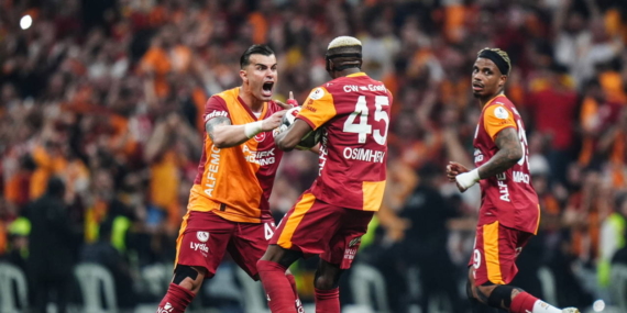 galatasarayin-sampiyonlugu-dunya-basininda-kupa-koleksiyonuna-bir-yenisini-daha-ekledi-MSKCWaqB.jpg