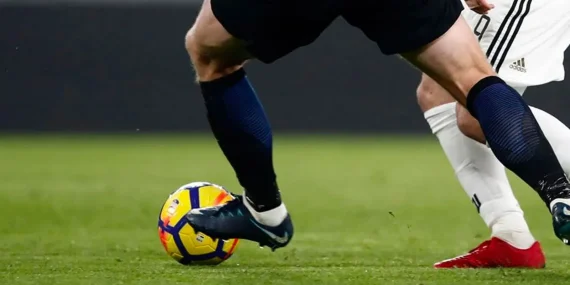 genclik-ve-spor-bakanligindan-istanbuldaki-amator-futbol-kuluplerine-180-milyon-lira-destek-pKg6DbuP.webp
