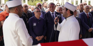 ibbye-yeni-operasyonda-bugun-hakkinda-gozalti-karari-cikmisti-yasin-cagatay-seckin-babasini-son-yolculuguna-MNHq6ZXw.jpg