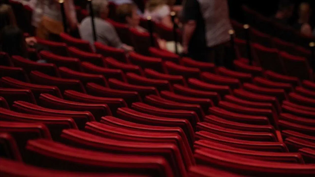 idsodan-ilber-ortayli-anisina-konser-WNEhTvHR.jpg