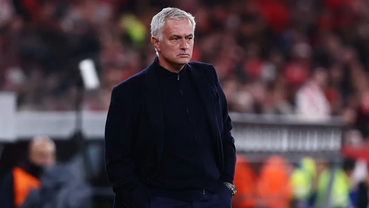 ilk-gorusme-gerceklesti-jose-mourinho-geri-donuyor-6cy1qpBe.jpg