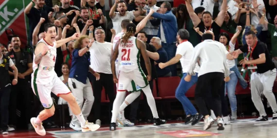 karsiyaka-son-saniye-basketiyle-lige-tutundu-pGJWrCIf.webp
