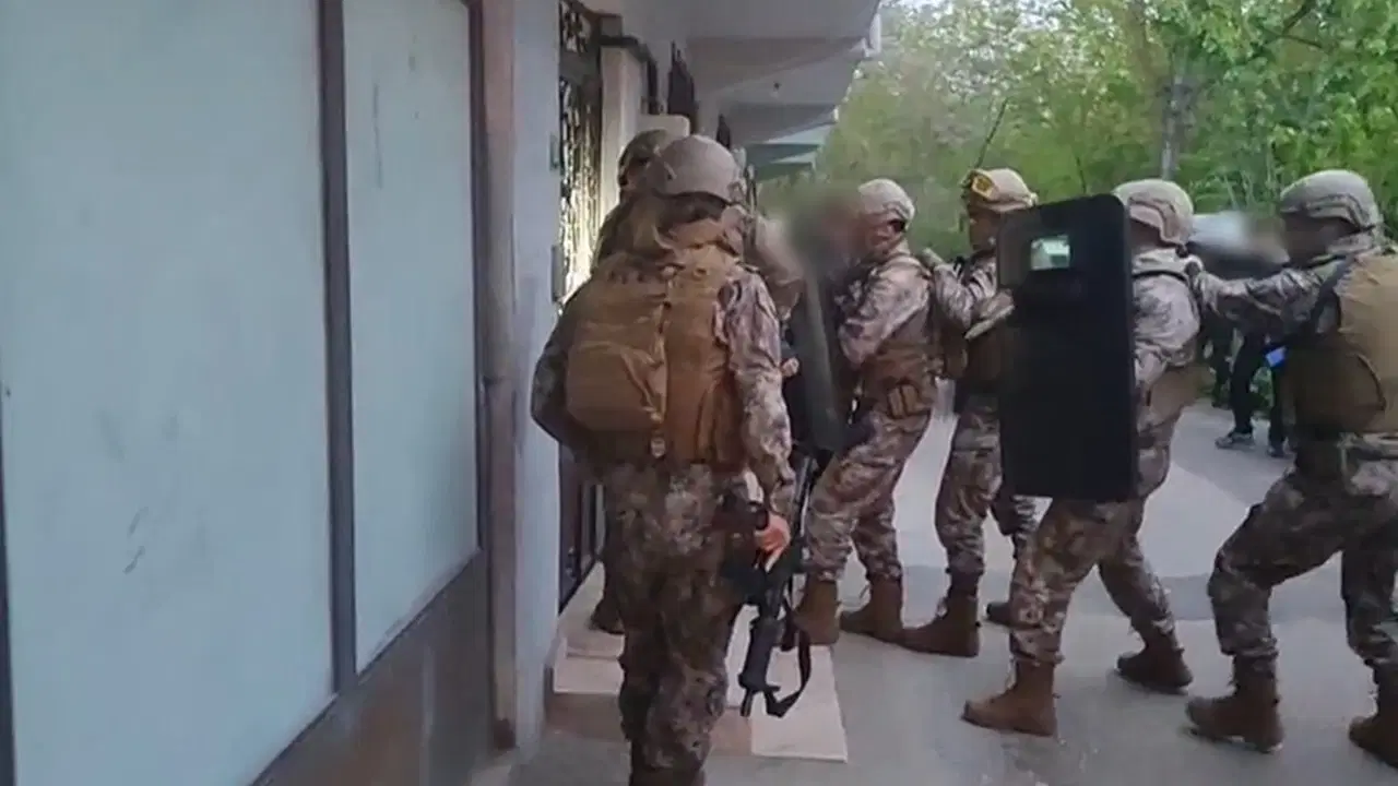 kumar-tuzagiyla-tefecilik-ciftcileri-hedef-alan-ceteye-operasyon-XyJfZn6q.jpg