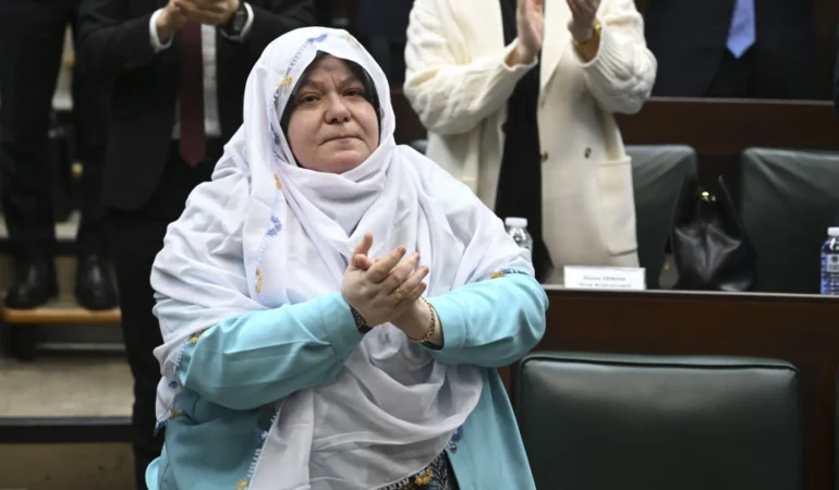 mihalgazi-belediye-baskanina-yonelik-dini-inanc-ve-kiyafet-odakli-hakaret-davasinda-tahliye-karari-QjGF8iWi.webp