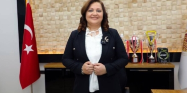 omer-celik-yanitladi-burcu-koksal-akpye-gececek-mi-TiXFjDBt.jpg