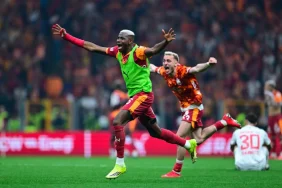 osimhenden-gelecek-sezon-icin-rakiplerine-gozdagi-dunyadaki-butun-galatasarayli-taraftarlarini-mutlu-etmek-istiyorum-dnzNQXpC.webp