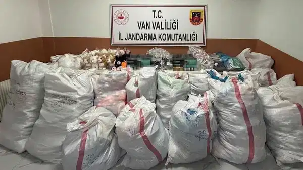 piyasa-degeri-21-milyon-lira-gumruk-kacagi-malzeme-ele-gecirildi-K5bMWv92.jpg