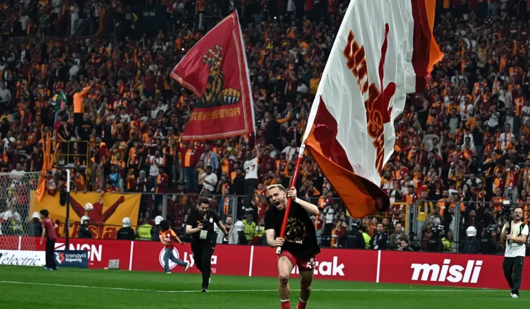 roland-sallai-sacha-boey-ve-ilkay-gundogandan-sampiyonluk-sonrasi-ilk-sozler-yp6cNgkc.webp