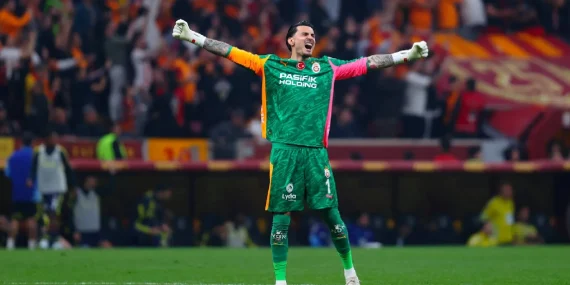 sampiyon-galatasarayda-ugurcan-cakirdan-ilk-sozler-sampiyonlar-ligi-ve-ligde-gosterdigimiz-performansla-hak-ettik-AyOqnS6a.webp