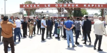 sanliurfa-valiligi-duyurdu-akcakale-kapisindan-suriyeye-gecisler-pasaport-ile-yapilacak-74T1TICF.webp