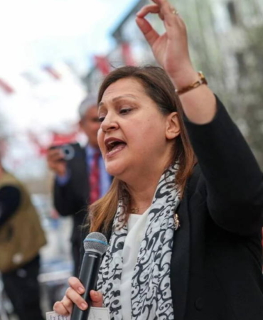 son-dakika-akpye-gececegi-iddia-ediliyordu-chpden-burcu-koksal-karari-kesin-ihrac-talebiyle-disipline-e8jkIrRJ.jpg