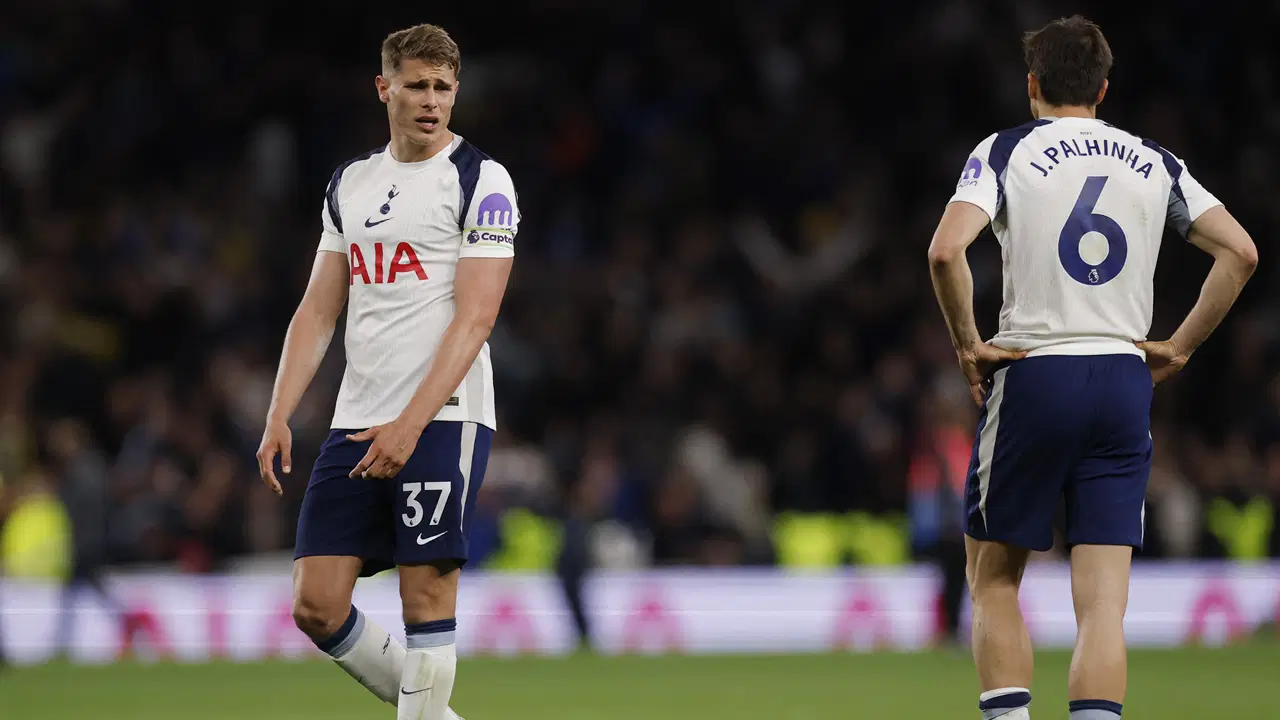tottenhamdan-sahasinda-kritik-puan-kaybi-uVEyDeEx.jpg
