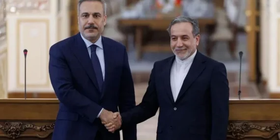 turkiye-ile-iran-arasinda-muzakere-temasi-disisleri-bakani-fidan-iranli-mevkidasi-ile-gorustu-g6pp6JXV.webp