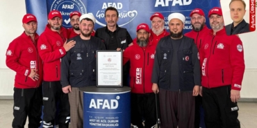 turkiyede-afetlerde-arama-kurtarma-calismalarinda-cemaatlerin-onunun-acilmasi-iktidar-eliyle-suruyor-menzil-ismailaga-cubbeli-cZOg7jnr.jpg