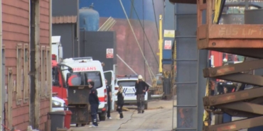 tuzlada-tersanede-bakimi-yapilan-gemide-yangin-9ybELSf6.jpg