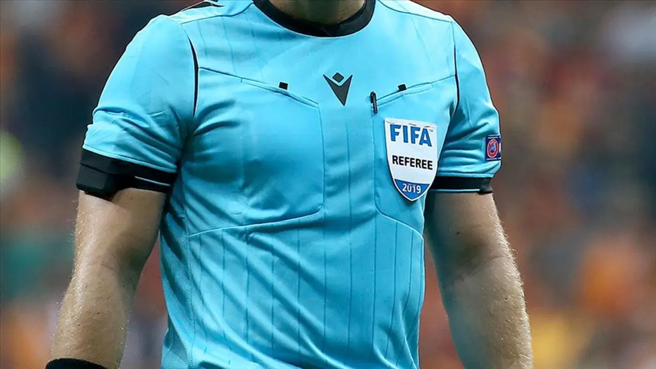 uefa-final-maclarinin-hakemlerini-acikladi-DBuzA3uz.jpg