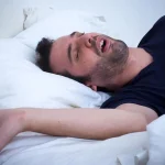 uzmanindan-boyun-agrilari-icin-yastik-onerisi-omurganin-dogru-hizalanmasi-neden-onemli-QFfwVbZh.webp