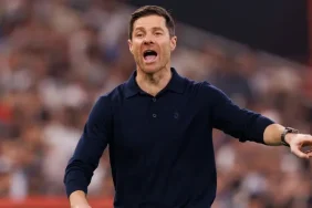 xabi-alonso-premier-lig-devine-imza-atiyor-sJlQHb1e.webp